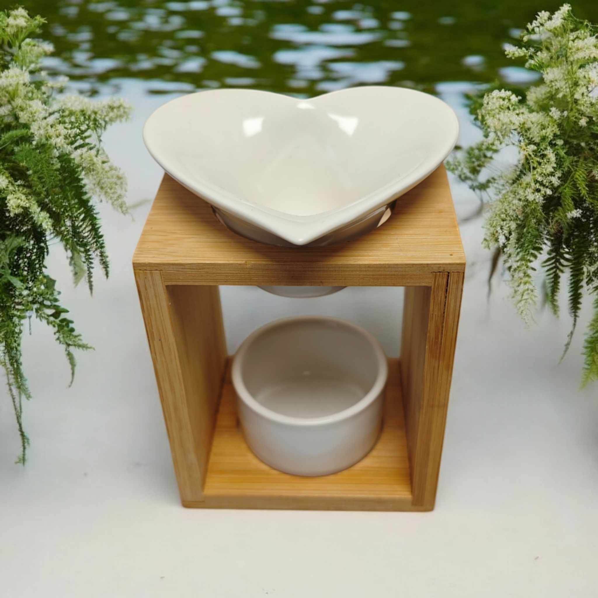 Brûle-parfum Arum en bambou et cœur en céramique